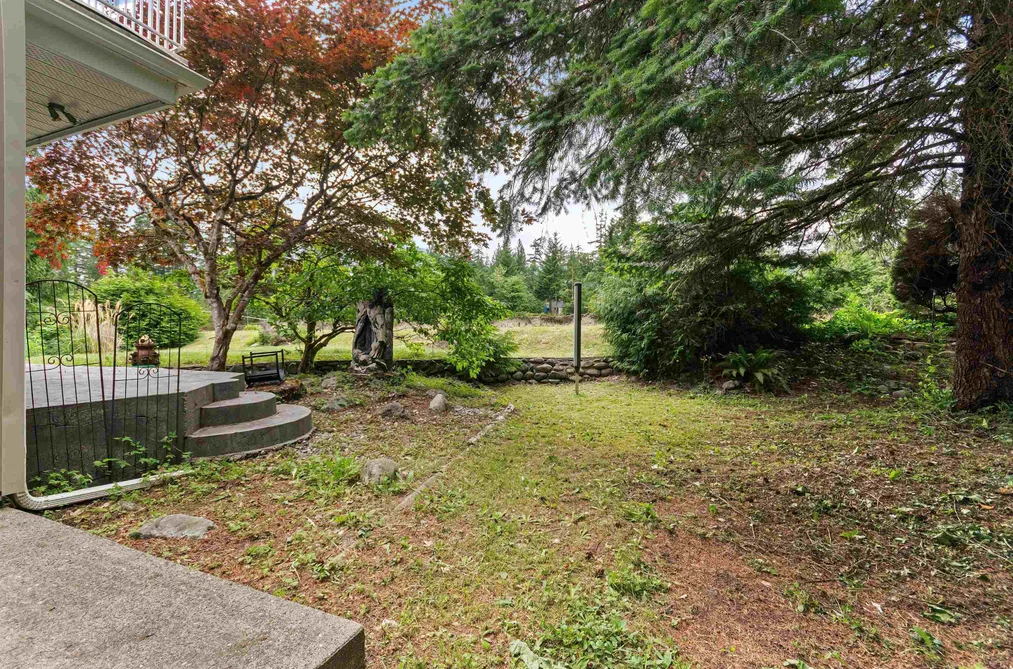 100 ROBERTSON CRESCENT, Hope BC V0X 1L4, Hope BC — Residential for Sale — Photo 32 of 40