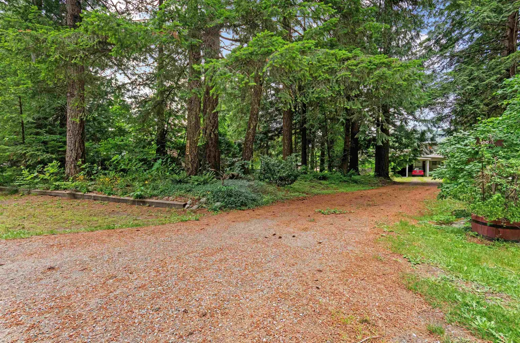 100 ROBERTSON CRESCENT, Hope BC V0X 1L4, Hope BC — Residential for Sale — Photo 35 of 40