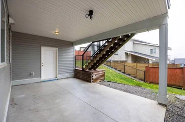 1000 Strawline Hill St, Coquitlam, BC - MLS: R3178767