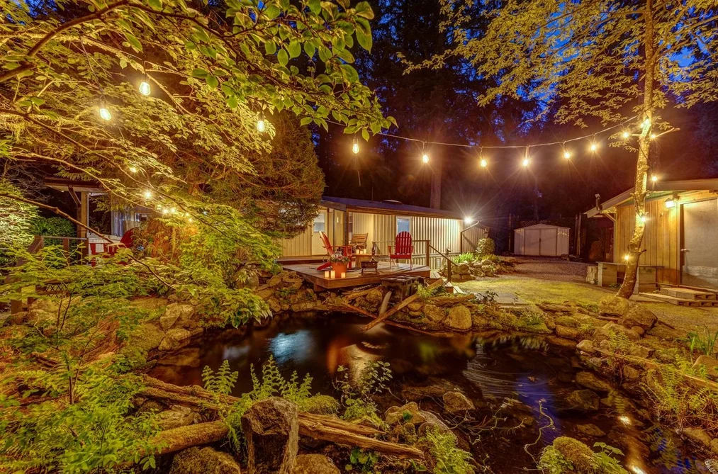 10009 PARADISE VALLEY ROAD, Squamish BC V0N 1H0, Squamish BC — Residential for Sale - Photo 2