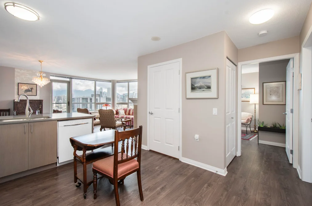 1001 1570 W 7TH AVENUE, Vancouver BC V6J 5M1, Vancouver BC — Residential for Sale - Photo 4