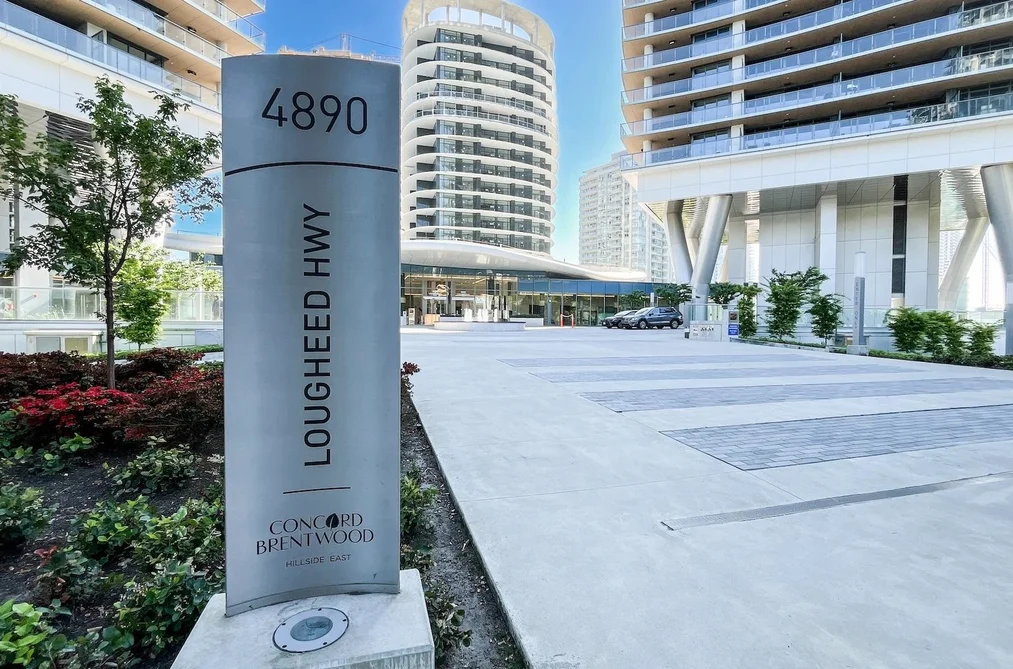 Condo for sale at 1001 4890 Lougheed Highway Burnaby British Columbia - MLS: R3121261