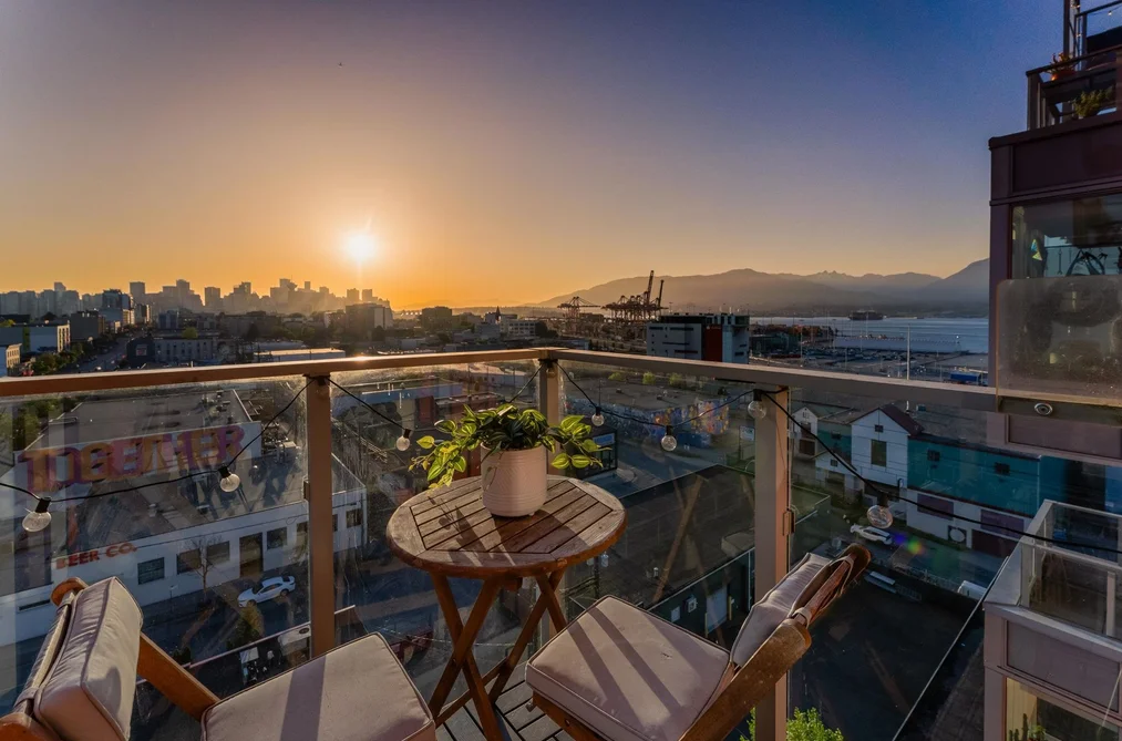 Condo for sale at 1001 933 E Hastings Street Vancouver British Columbia - MLS: R3122313