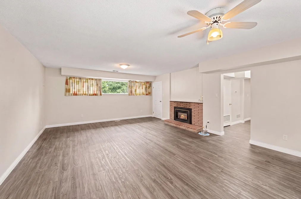 1001 GATENSBURY STREET STREET, Coquitlam, BC — Residential for Sale — Photo 30 of 40
