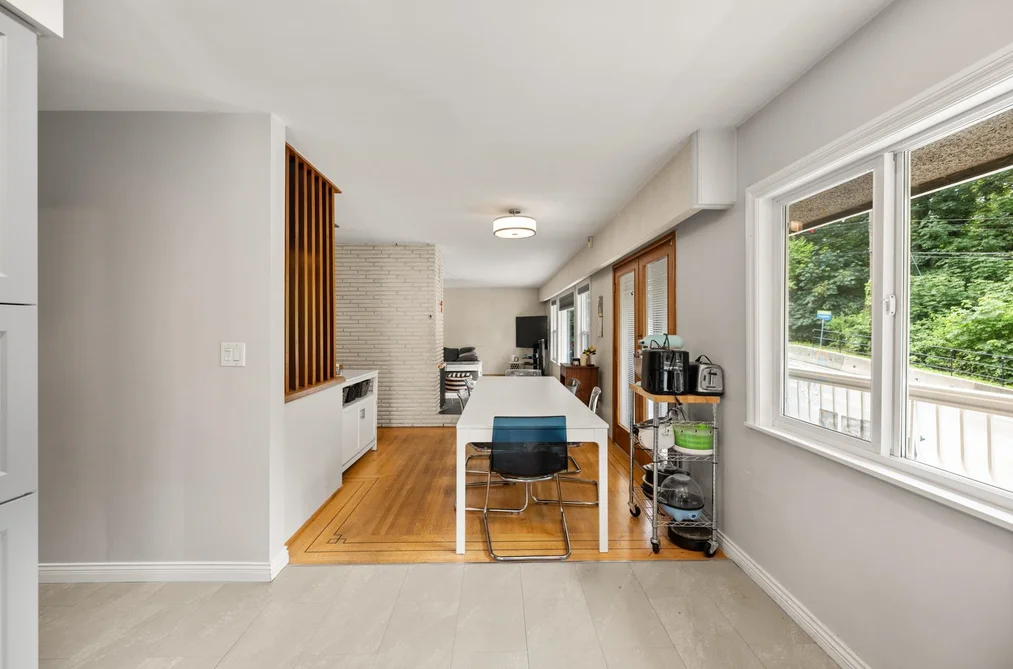 1001 GATENSBURY STREET STREET, Coquitlam, BC — Residential for Sale — Photo 8 of 40