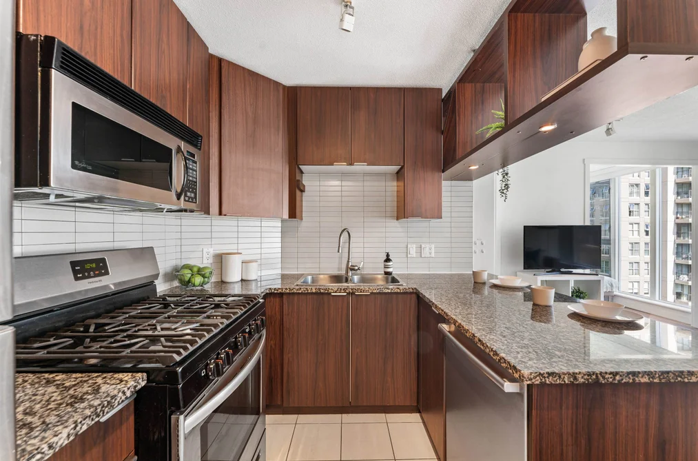 1002 1010 RICHARDS STREET, Vancouver BC V6B 1G2, Vancouver BC — Residential for Sale - Photo 4