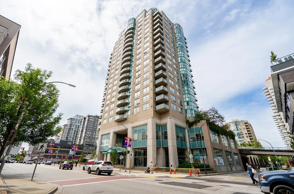 Condo for sale at 1002 612 Sixth Street New Westminster British Columbia - MLS: R3132410