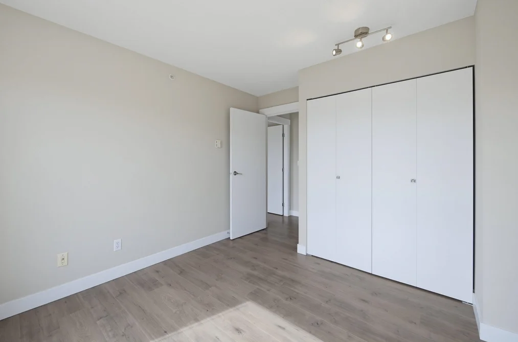 1002 9830 WHALLEY BOULEVARD, Surrey, BC — Residential for Sale — Photo 26 of 35