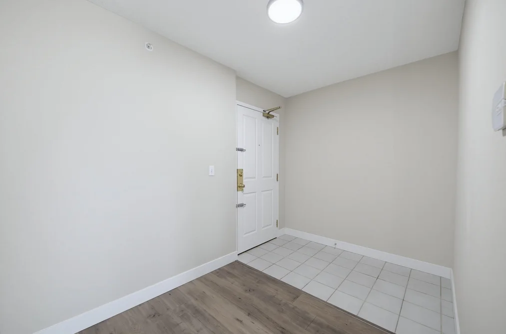 1002 9830 WHALLEY BOULEVARD, Surrey, BC — Residential for Sale — Photo 30 of 35