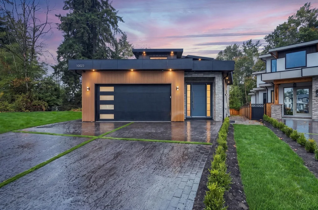 House for sale at 10023 173a Street Surrey British Columbia - MLS: R3168929