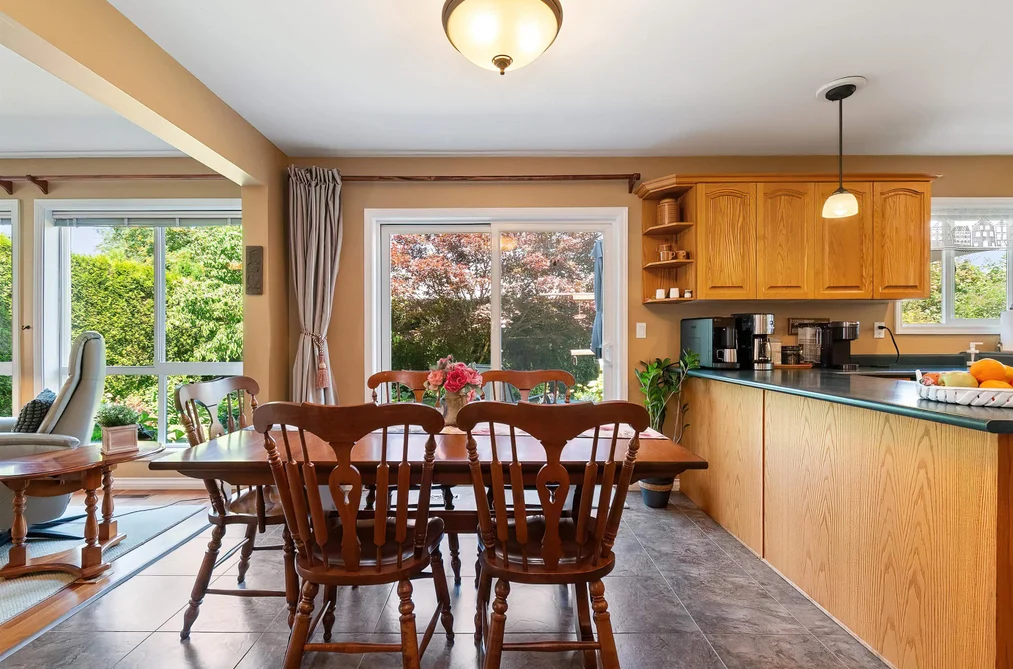 10027 MERRITT DRIVE, Chilliwack BC V2P 7Z2, Chilliwack BC — Residential for Sale — Photo 23 of 40