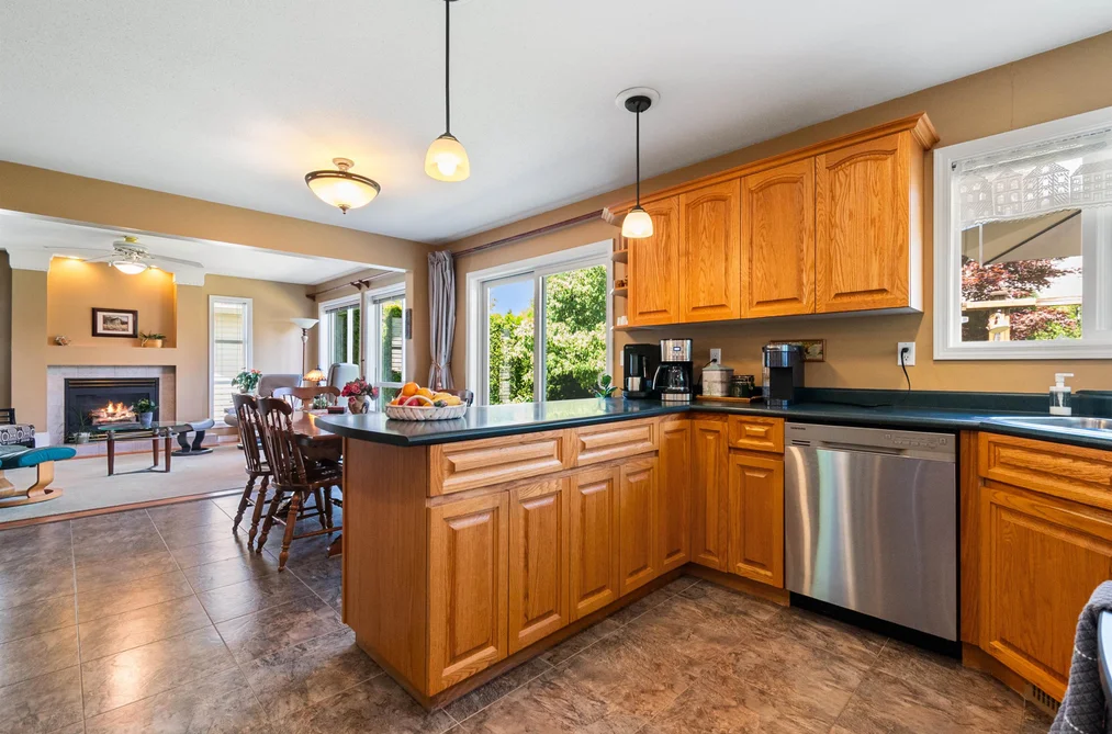 10027 MERRITT DRIVE, Chilliwack BC V2P 7Z2, Chilliwack BC — Residential for Sale — Photo 27 of 40