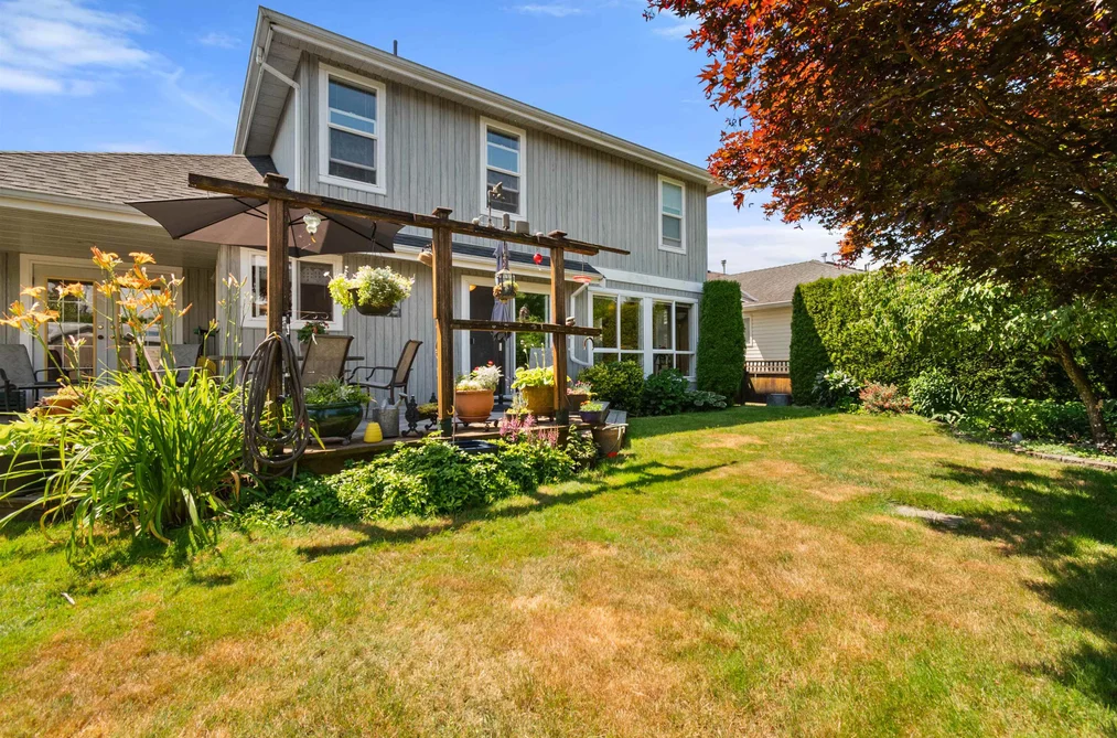 10027 MERRITT DRIVE, Chilliwack BC V2P 7Z2, Chilliwack BC — Residential for Sale — Photo 4 of 40