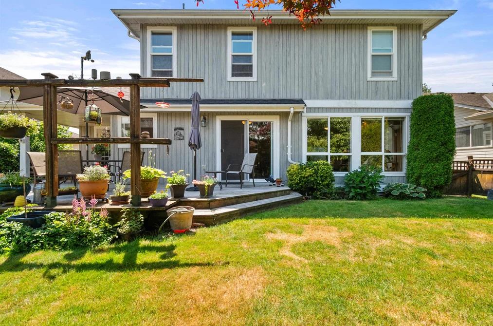 10027 MERRITT DRIVE, Chilliwack BC V2P 7Z2, Chilliwack BC — Residential for Sale — Photo 5 of 40