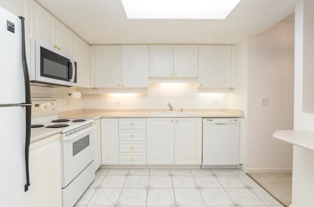 1003 1185 QUAYSIDE DRIVE DRIVE, New Westminster BC V3M 6T8, New Westminster BC — Residential for Sale — Photo 11 of 28
