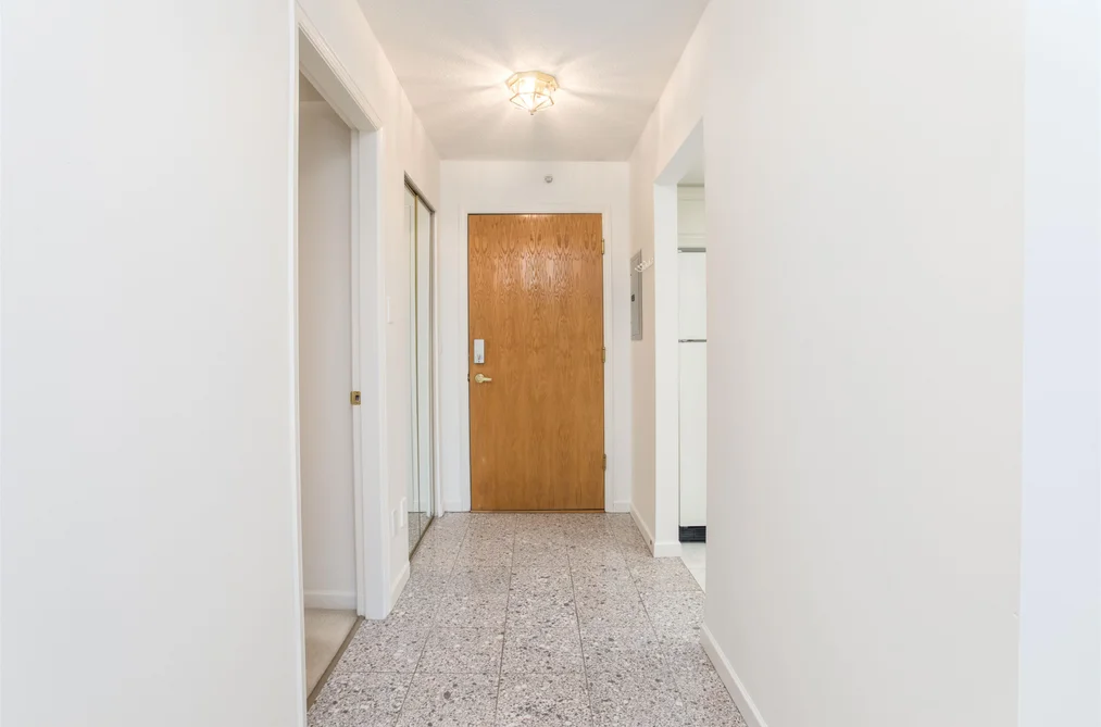 1003 1185 QUAYSIDE DRIVE, New Westminster BC V3M 6T8, New Westminster BC — Residential for Sale - Photo 2