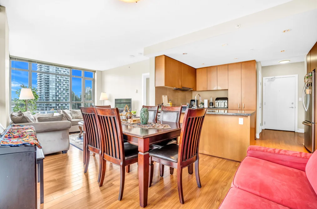 Condo for sale at 1003 3008 Glen Drive Coquitlam British Columbia - MLS: R3109938