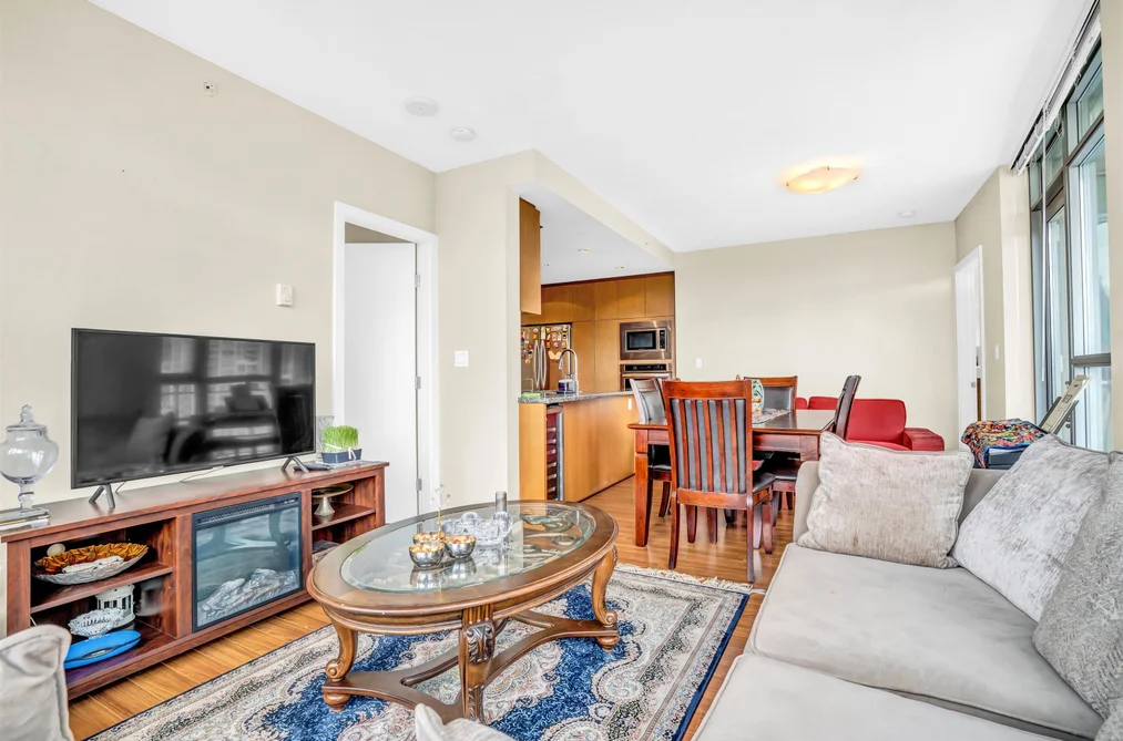 1003 3008 GLEN DRIVE, Coquitlam BC V3B 0J5, Coquitlam BC — Residential for Sale - Photo 6