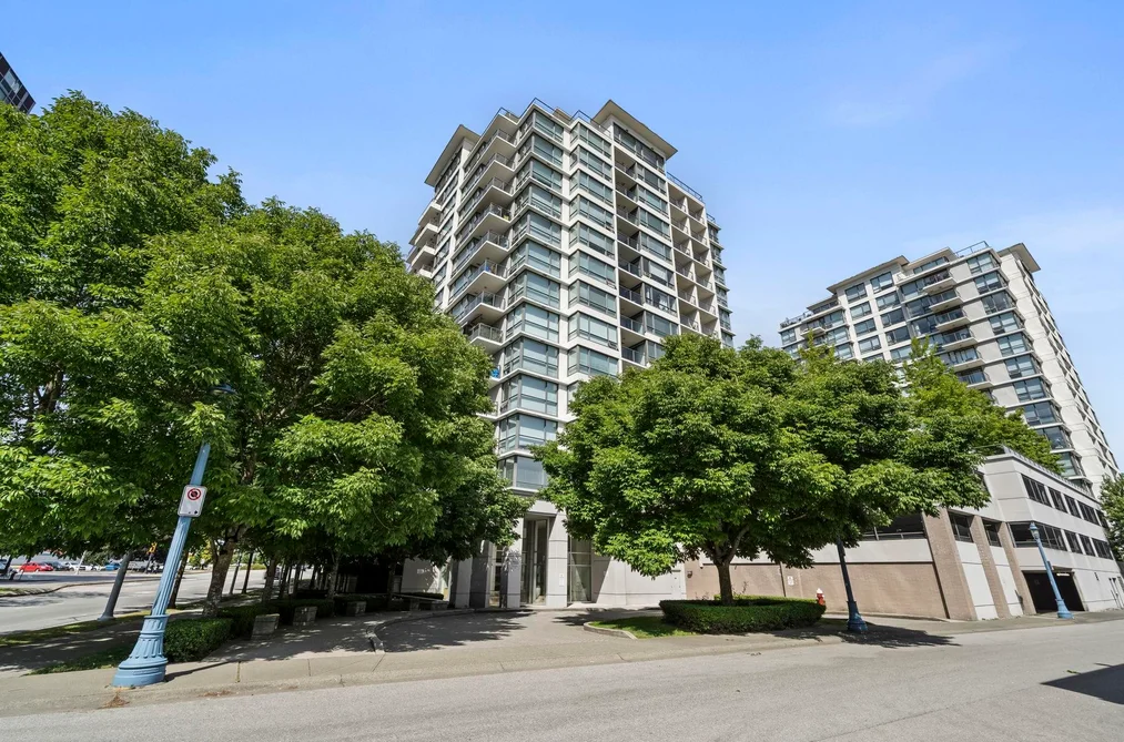 Condo for sale at 1003 7555 Alderbridge Way Richmond British Columbia - MLS: R3163126