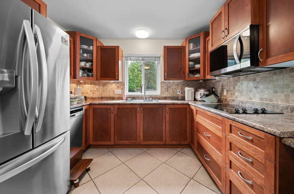 1003 Windward Drive, Coquitlam, BC - MLS: R3164811 - Photo 3 1003 Windward Drive, Coquitlam, BC - MLS: R3164811 - Photo 3