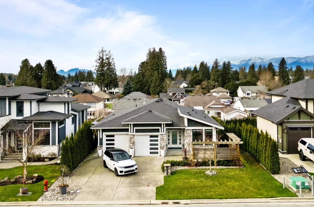 House for sale at 10037 Magnolia Place Rosedale British Columbia - MLS: R3090174