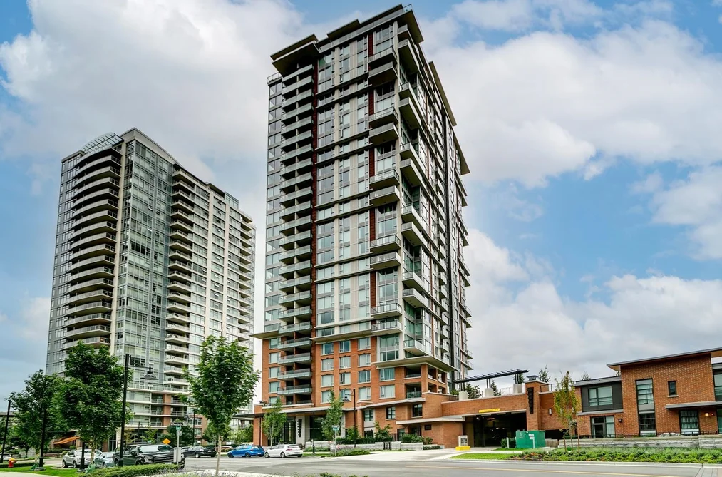 Condo for sale at 1004 3100 Windsor Gate Coquitlam British Columbia - MLS: R3116654
