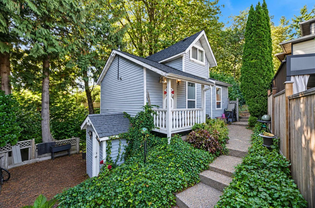 1004 Delestre Ave, Coquitlam, BC - MLS: R3174913