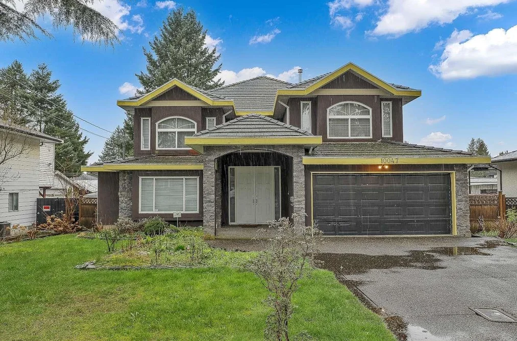 House for sale at 10047 129 Street Surrey British Columbia - MLS: R3098820