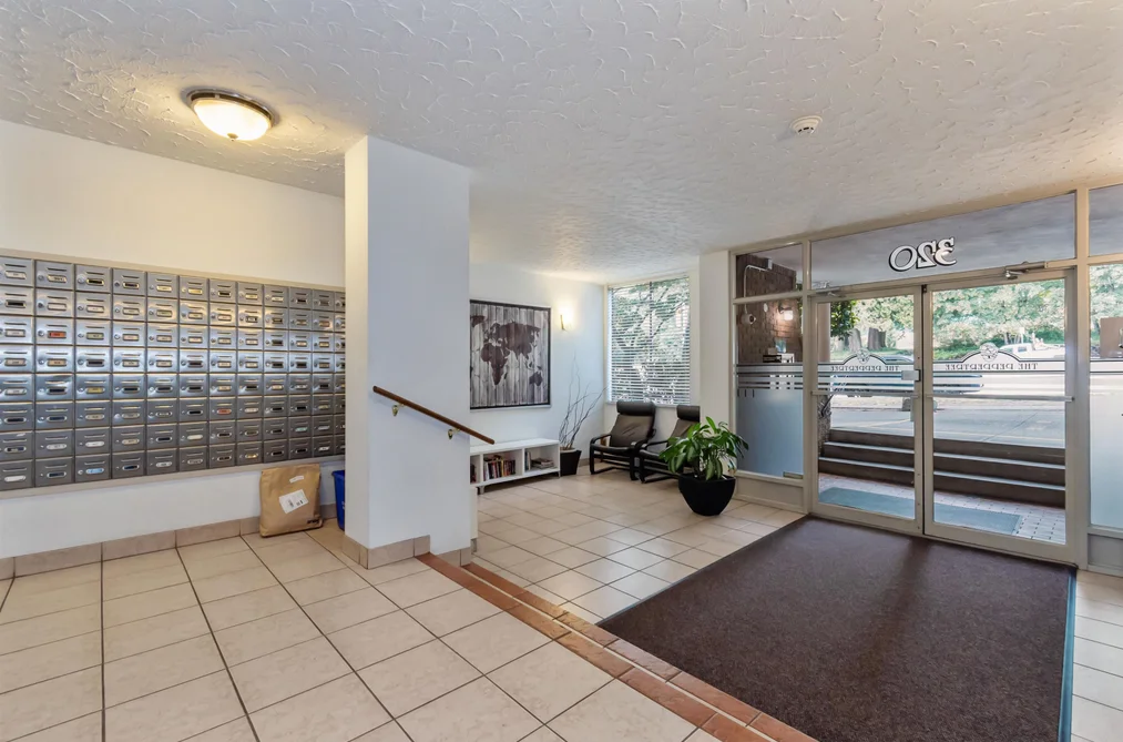 1005 320 ROYAL AVENUE, New Westminster BC V3L 5C6, New Westminster BC — Residential for Sale - Photo 2