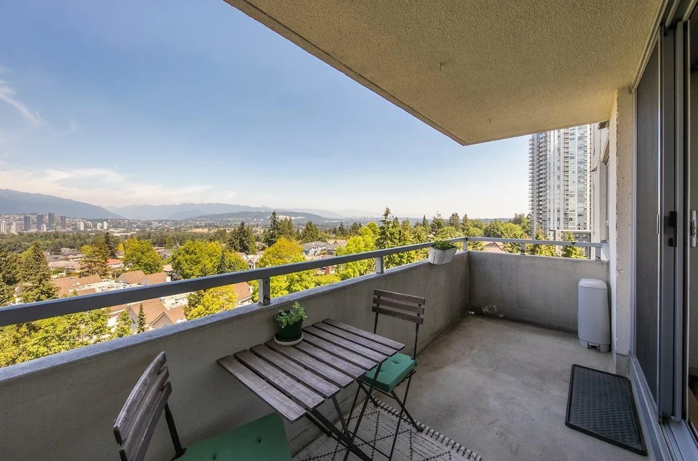 1005 4160 SARDIS STREET, Burnaby, BC — Residential for Sale — Photo 3 of 26