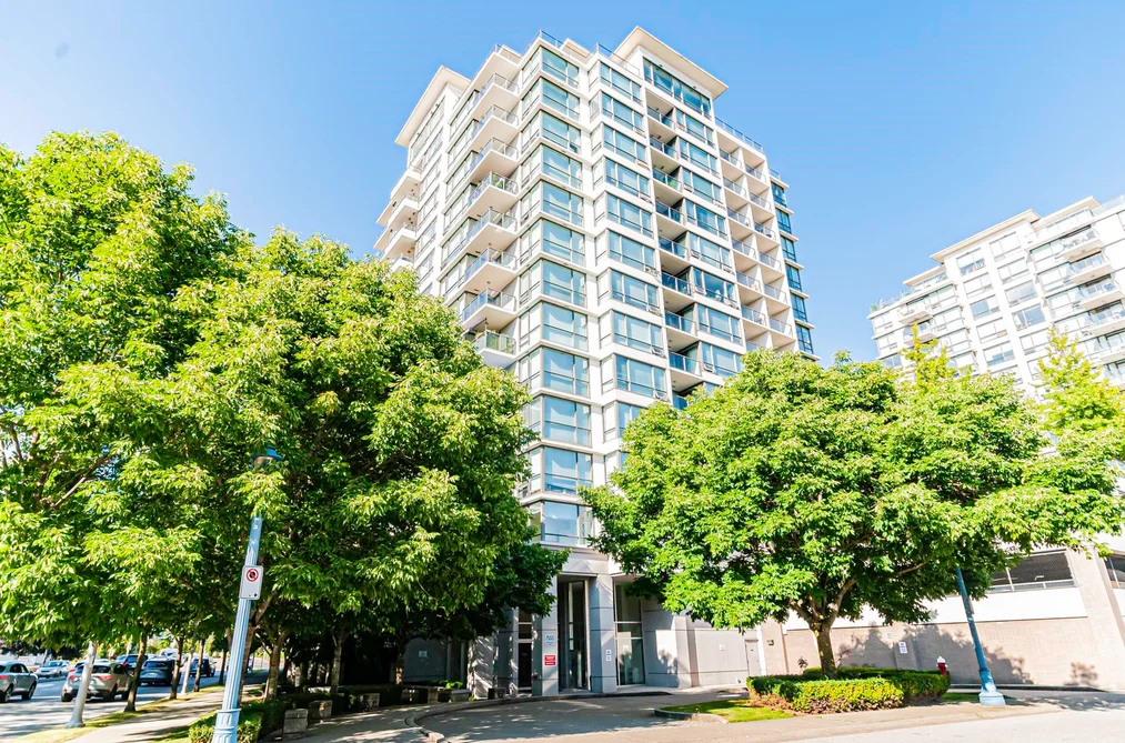 Condo for sale at 1005 7555 Alderbridge Way Richmond British Columbia - MLS: R3077761