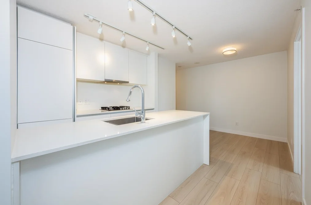 1005 988 QUAYSIDE DRIVE, New Westminster BC V3M 0L5, New Westminster BC — Residential for Sale - Photo 4