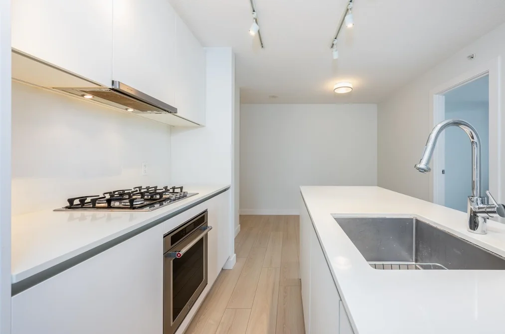 1005 988 QUAYSIDE DRIVE, New Westminster BC V3M 0L5, New Westminster BC — Residential for Sale - Photo 5