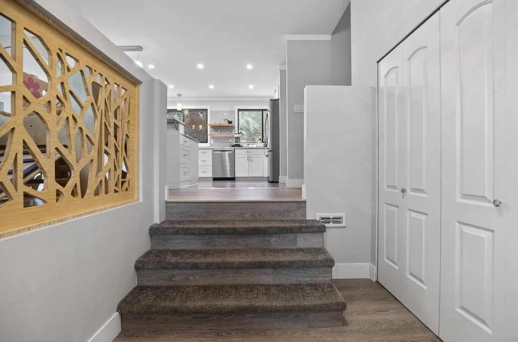 10055 KENSWOOD DRIVE, Chilliwack BC V2P 7N6, Chilliwack BC — Residential for Sale - Photo 3