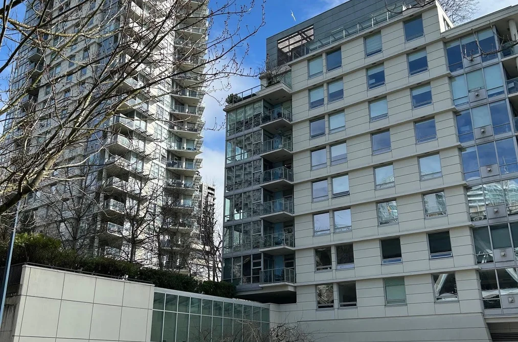 Condo for sale at 1006 633 Kinghorne Mews Vancouver British Columbia - MLS: R3106514