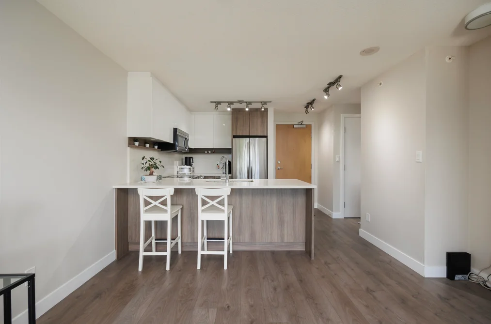 1006 958 RIDGEWAY AVENUE, Coquitlam BC V3K 0C5, Coquitlam BC — Residential for Sale - Photo 5