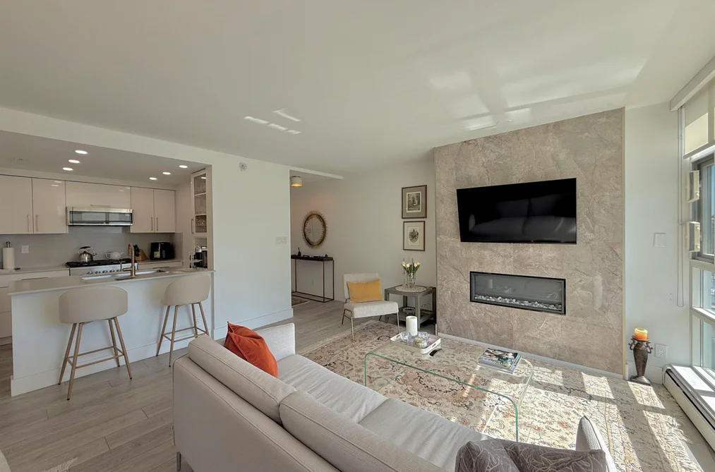 1008 198 AQUARIUS MEWS, Vancouver BC V6Z 2Y4, Vancouver BC — Residential for Sale - Photo 2