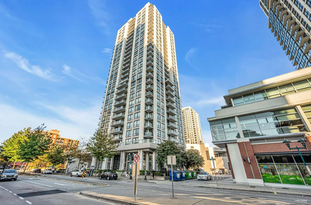 Condo for sale at 1008 2979 Glen Drive Coquitlam British Columbia - MLS: R3103456
