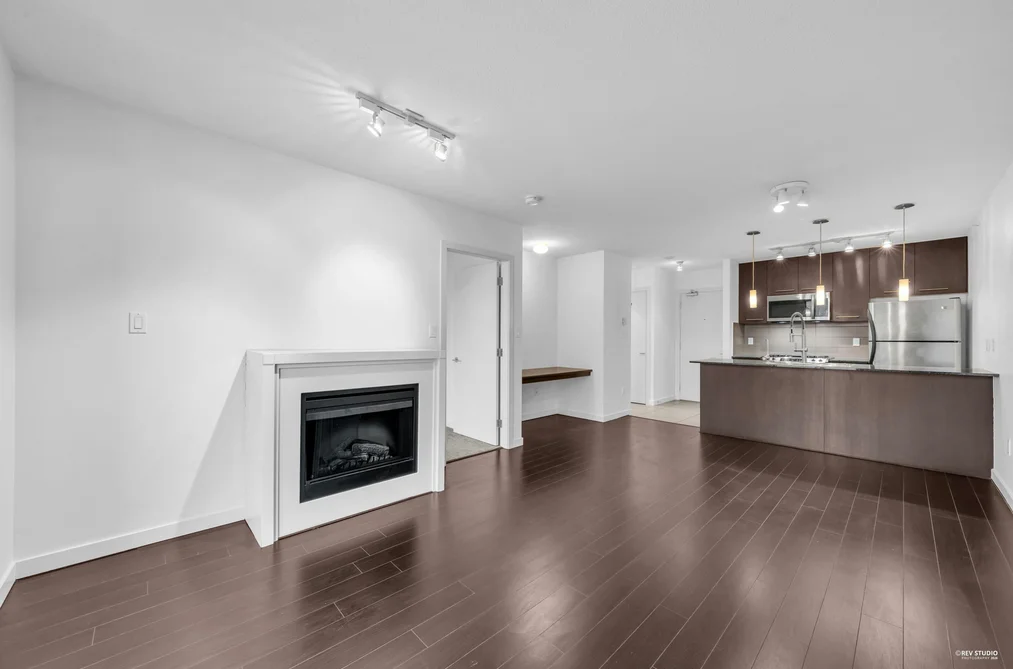 1008 2979 GLEN DRIVE, Coquitlam BC V3B 0B2, Coquitlam BC — Residential for Sale - Photo 3