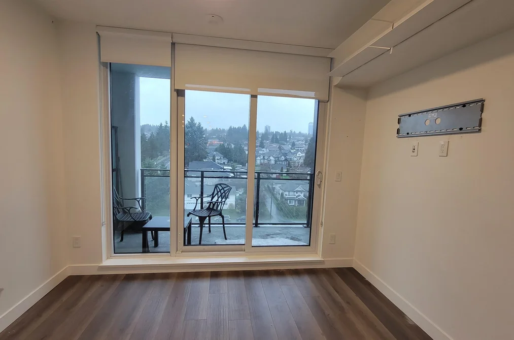 1008 901 LOUGHEED HIGHWAY, Coquitlam BC V3K 3T3, Coquitlam BC — Residential for Sale - Photo 3