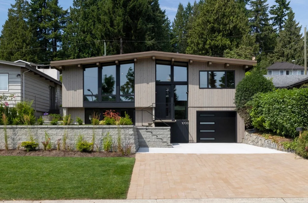 House for sale at 1008 W 17th Street North Vancouver British Columbia - MLS: R3148998