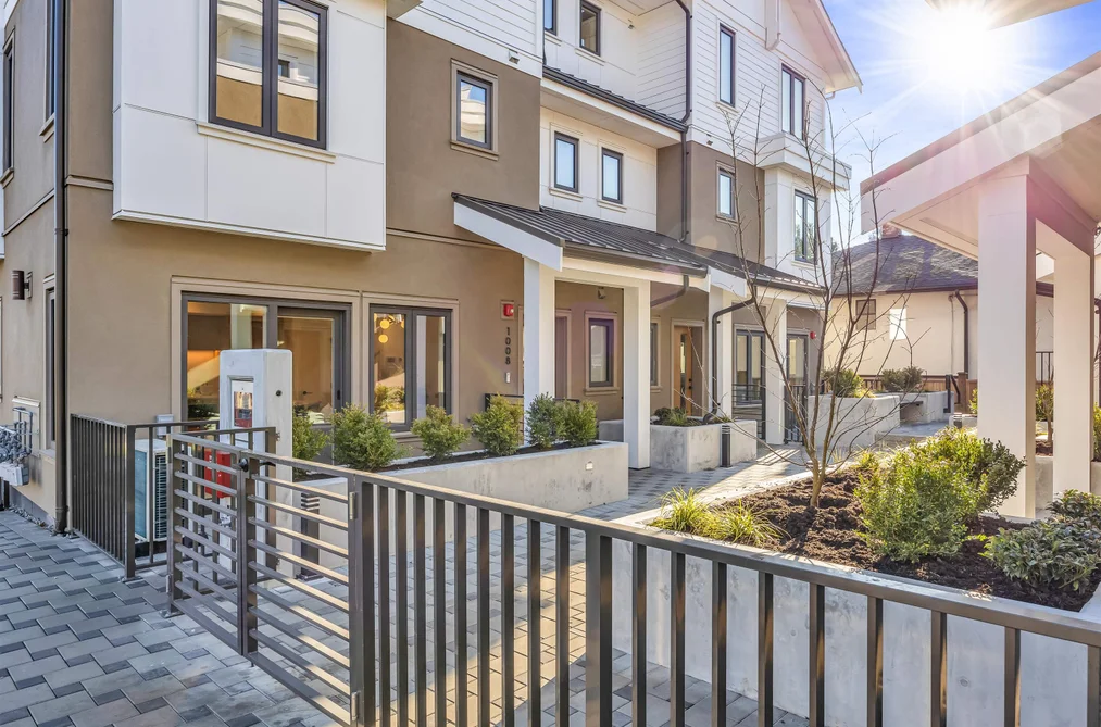 Townhouse for sale at 1008 W 52nd Avenue Vancouver British Columbia - MLS: R3119934