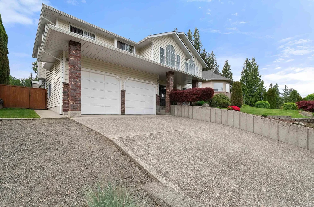 10087 IMPERIAL STREET, Chilliwack BC V2P 7N8, Chilliwack BC — Residential for Sale - Photo 2