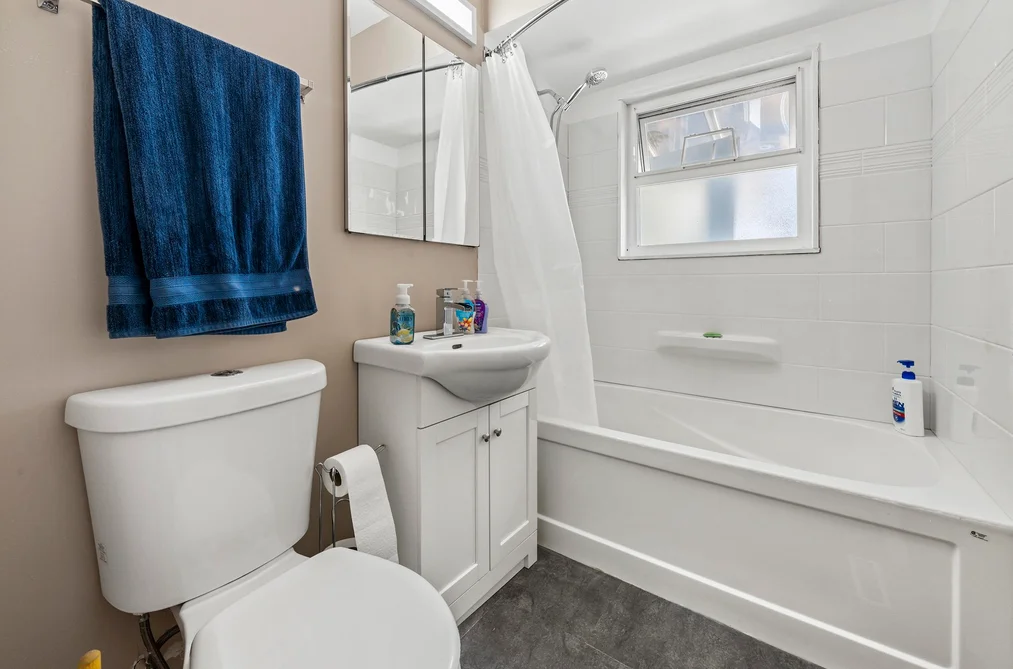10096 HELEN DRIVE, Surrey BC V3V 3B2, Surrey BC — Residential for Sale - Photo 5