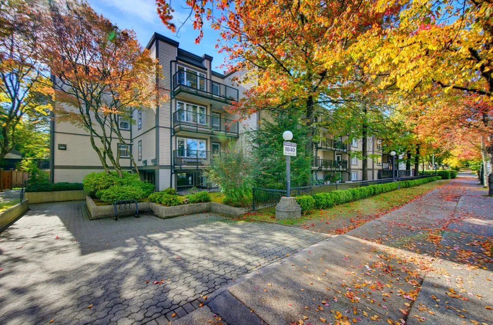 1040 E Broadway Unit 101, Vancouver, BC - MLS: R3174460