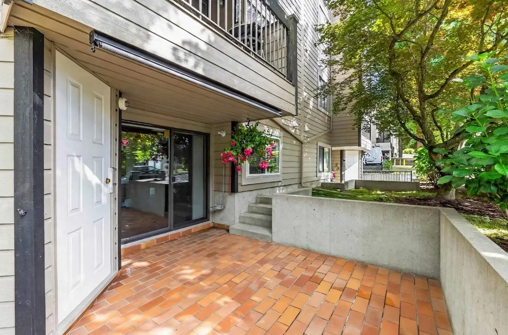 Condo for sale at 101 10560 154 Street Surrey British Columbia - MLS: R3150624