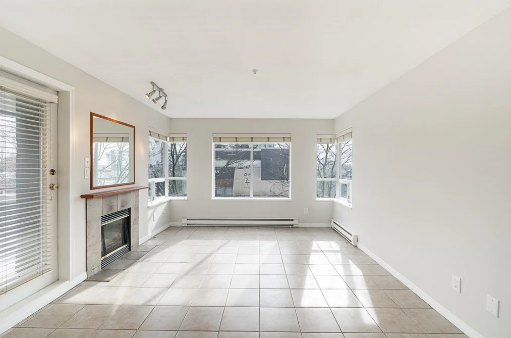 101 120 E 2ND STREET, North Vancouver BC V7L 1C3, North Vancouver BC — Residential for Sale - Photo 3