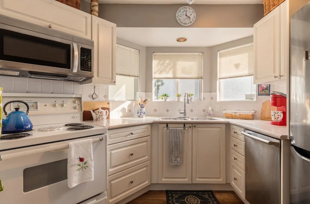 101 131 W 20TH STREET, North Vancouver BC V7M 1Y2, North Vancouver BC — Residential for Sale - Photo 7