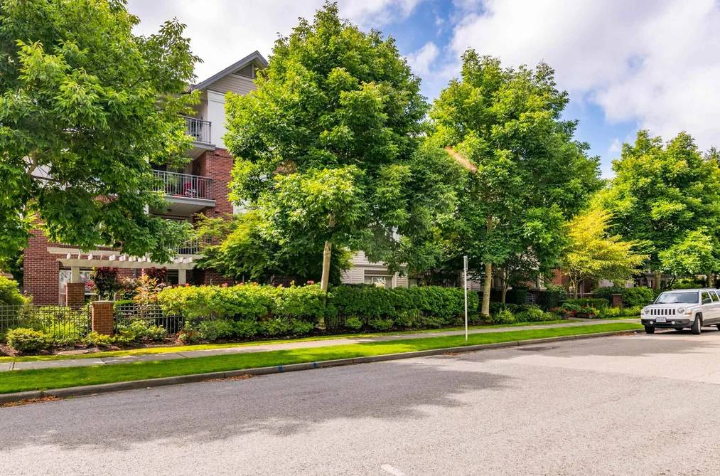 101 15188 22 AVENUE, Surrey BC V4A 9T4, Surrey BC — Residential for Sale - Photo 2