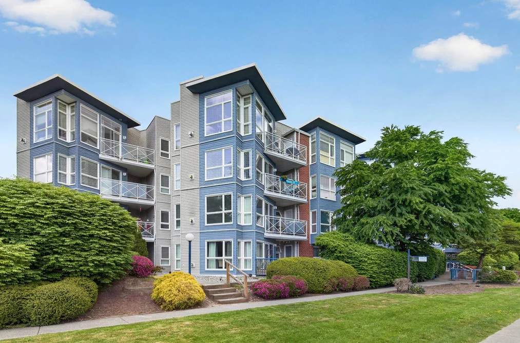 Condo for sale at #101 20245 53 Avenue Langley British Columbia - MLS: R3121332